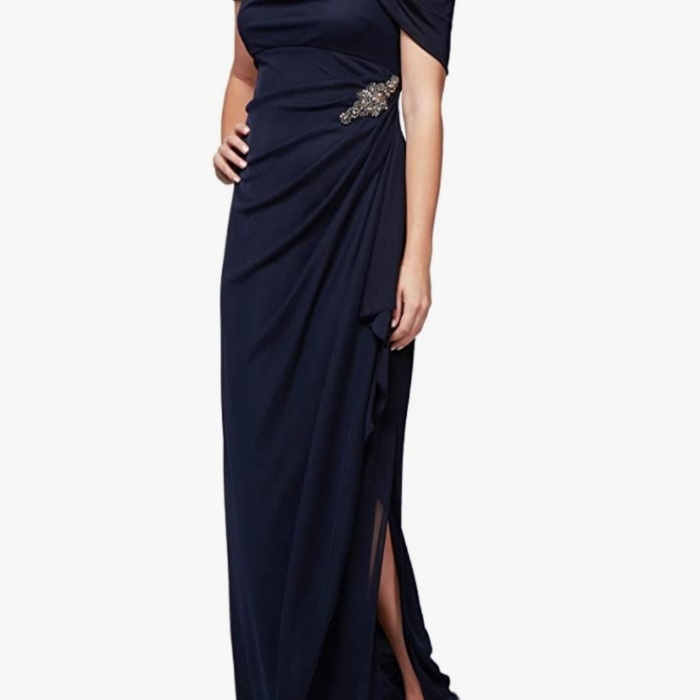 Beautiful Navy Blue Long Formal Mother of Bride Dress